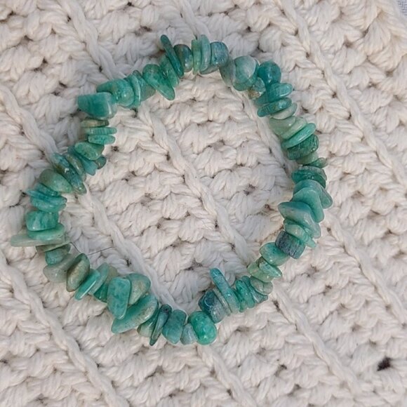 Amazonite Chip Bracelet | Natural Green Gemstone Stretch Boho Healing Jewelry - Picture 1 of 4